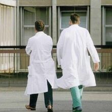 1487285958-medici-che-camminano.jpg